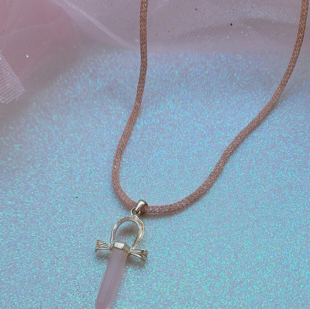 Handmade Rose Quartz Mesh Clear Crystal Necklace